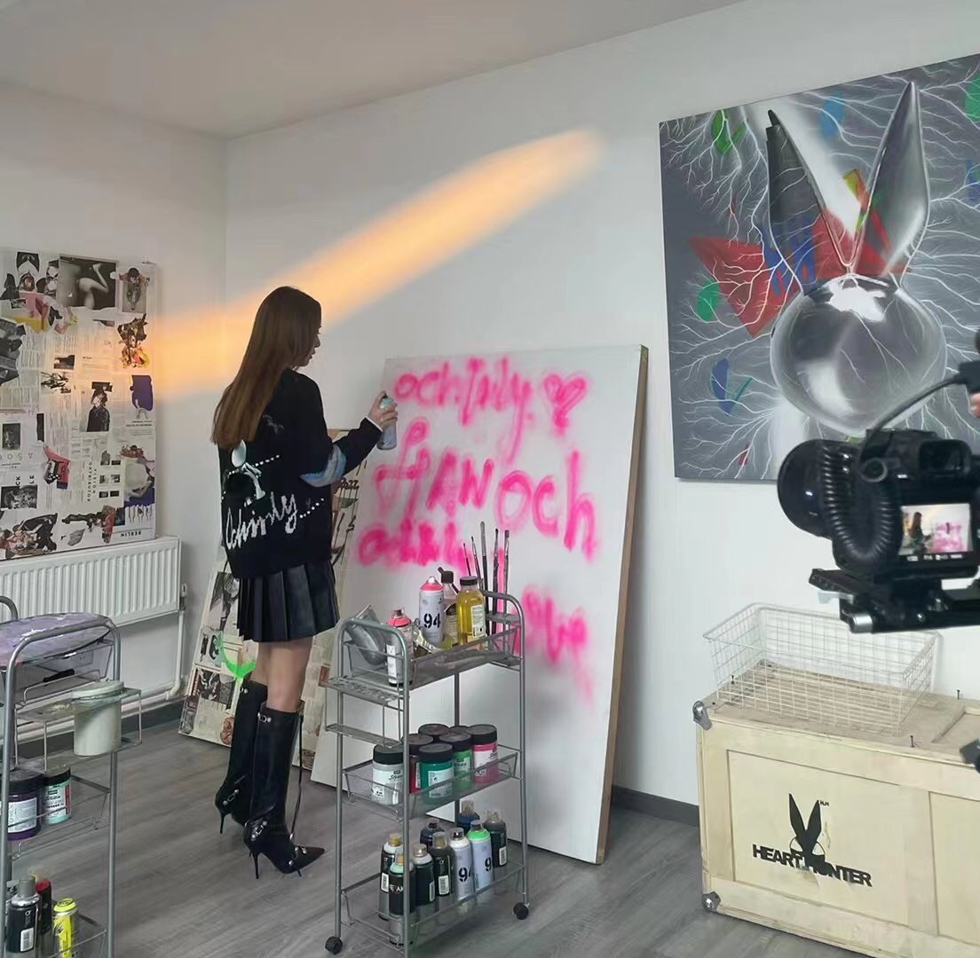 【Studio Shooting Daily Record】
Finally got my wish before Christmas 🎄
Fever to 38.8 degrees🤒
#HeartHunterNFT