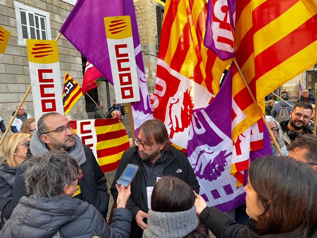 ugt_sp_cat's tweet photo. 🩸 #Sanitat Catalana en lluita ✊ Volem pressupostos dignes‼️ El model actual de gestió condemna a la Sanitat Pública a favor del model privat 🛑 Volem Sanitat Pública de qualitat @PerTotes les persones #Essencials  @ugtsalut @_efermar @ugtcatalunya @jlfernandez2013 @PilarGonugt https://t.co/wYkDCptfyh