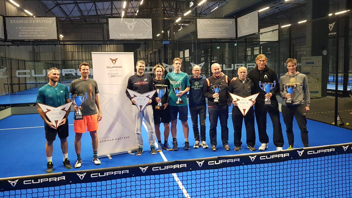 Die #Cupra #GermanMasters am 10./11.12. in #Düsseldorf waren ein voller #Erfolg. 
Hier die Sieger in den Altersklassen Herren 35: Oliver Strauss/Oliver Schwörer, H 45: Lars Bosselmann/Erik Trümpler + H 55: Holger Gehrke/Horst Silberbach. #DPV #deutscherpadelverband #Padel #Head