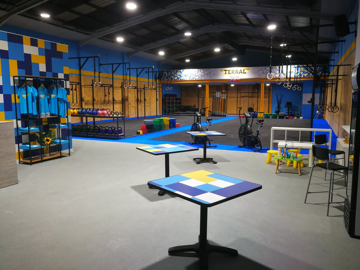 CrossfitTerral's tweet photo. Nueva ubicación....nuevo Terral CrossFit!!
#estiempodeterral #terralcrossfit #crossfit #crossfitespana #malaga #spain #andalucia https://t.co/VLVVfBtahP