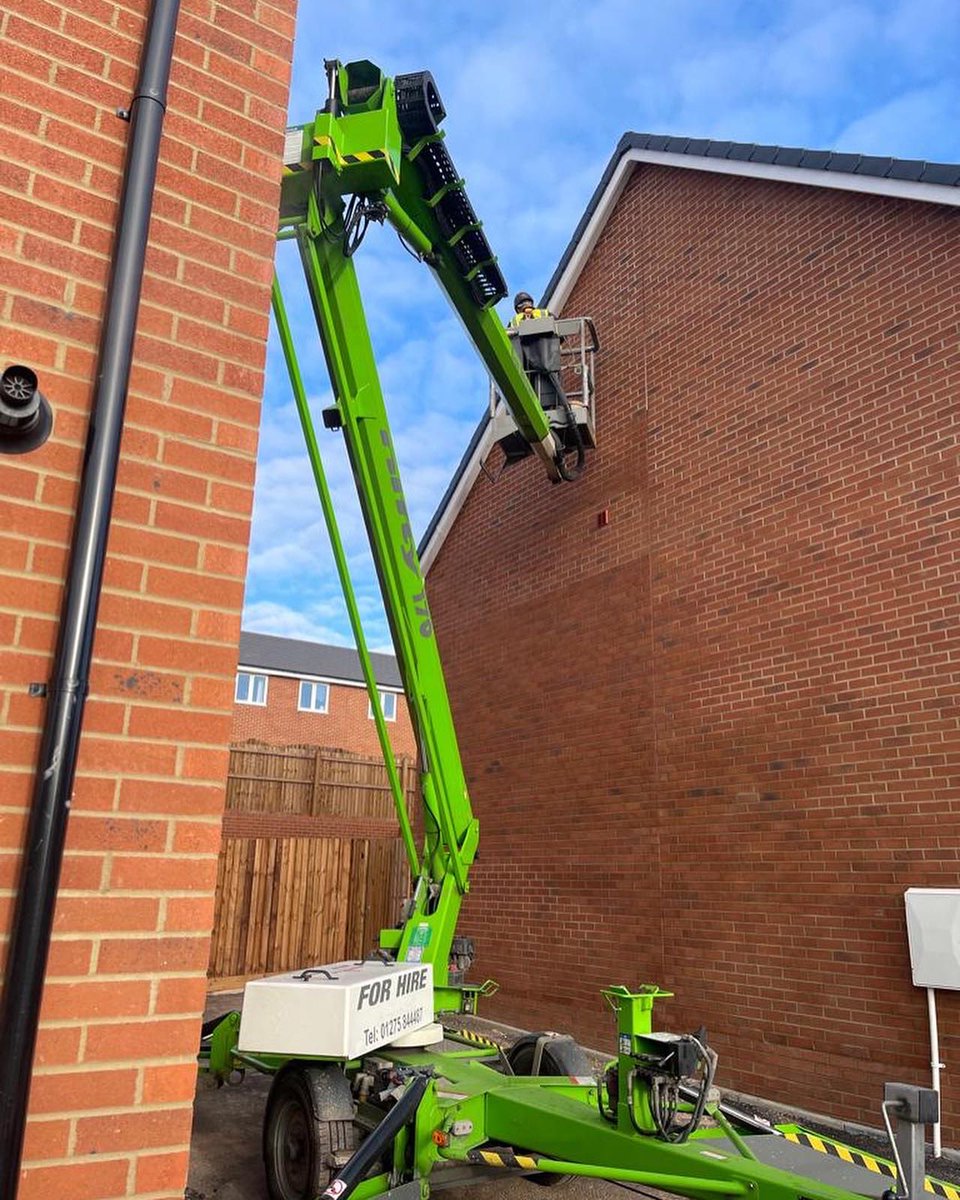 FutureMastics's tweet photo. Our battery powered eco-friendly company cherry picker and operator helping out on site in Lydney. #cherrypicker #cherrypickerhire #accesshire #access #spiderlift #safeaccess #cherrypickerandoperator #spiderlift #ipaf #niftylift #workplatforms #highlevelaccess #accesshire #Lydney https://t.co/MA2FJqekHK