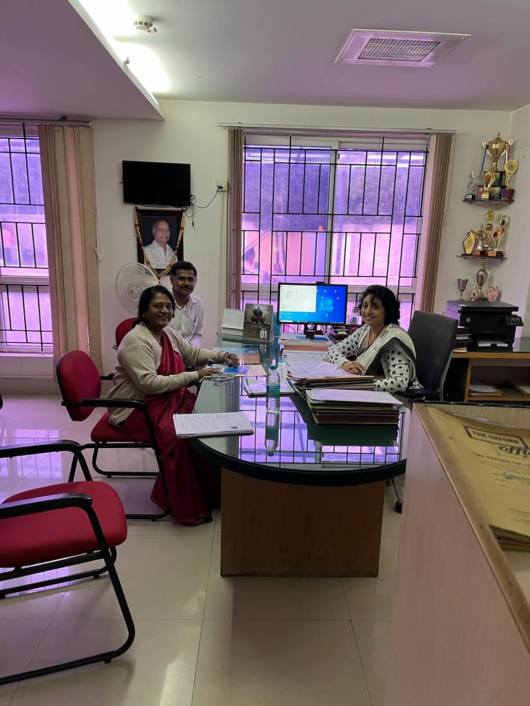 MarketDC2's tweet photo. ದಿನಾಂಕ 14.12.22ರಂದು ಸಹಾಯಕ ಮತದಾರರ ನೋಂದಣಾಧಿಕಾರಿ, ಬೊಮ್ಮನಹಳ್ಳಿರವರು ತಮ್ಮ ವಿಧಾನಸಭಾ ಕ್ಷೇತ್ರದ ವ್ಯಾಪ್ತಿಯ ಸರ್ಕಾರಿ ಪ್ರಥಮದರ್ಜೆ ಕಾಲೇಜು ಇಲ್ಲಿಗೆ ಭೇಟಿ ನೀಡಿ ಯುವ ಮತದಾರರ ನೋಂದಾವಣೆ ಮತದಾನದ ಬಗ್ಗೆ ಅರಿವು ಮತ್ತು ಜಾಗೃತಿ ಮೂಡಿಸಿದರು. 
#sveep #bbmp 
@ceo_karnataka @ECISVEEP https://t.co/hVPoW5u4sz