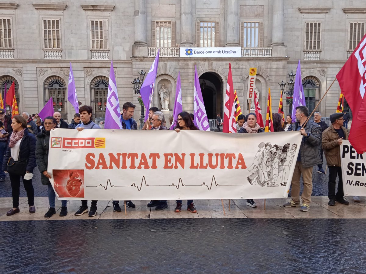 SanitatBllapag's tweet photo. En defensa de la Sanitat Pública #ccoo #bllapag #sanitat_bllapg https://t.co/QeAD9Es3cL