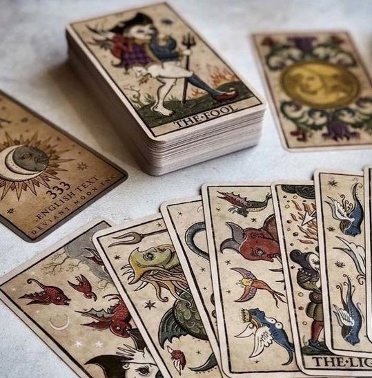RPGKuroshitsuji's tweet photo. Tarot com Blavat; Entre na cabana de Blavat e descrubra o que o Tarot tem a lhe dizer. Boa sorte! https://t.co/5bUs0FduUz