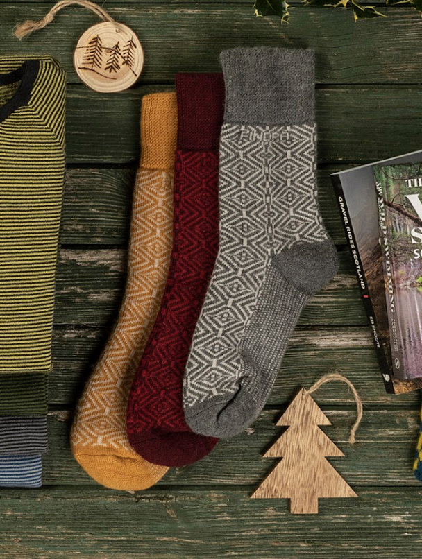 FINDRAclothing's tweet photo. FINAL Royal Mail postal dates - online orders must be in by 12 pm on Friday 16th. You still have time to get last-minute gifts for the outdoor lover in your life! #findra #findramerino #findragifts #findraclothing https://t.co/i7ENSVLL8e