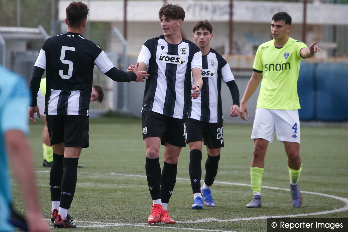 Super_League_GR's tweet photo. Ιωνικός-ΠΑΟΚ 0-1 για το Πρωτάθλημα Super League K19 / Super League U19: Ionikos-PAOK 0-1
#slgr #u19 #matchday12 #ionpaok #Ionikosfc #PAOK #Football https://t.co/bIpTt47XOh