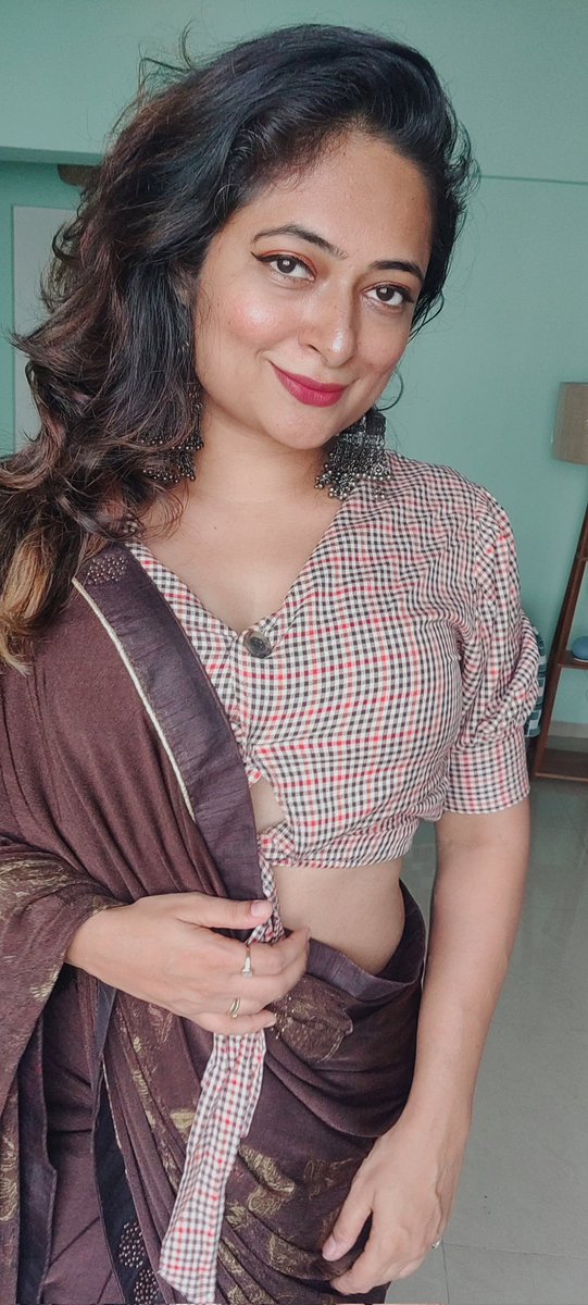 Prranita9's tweet photo. ELEVATED LOOK - THIS OR THAT

#elevated #elevatedlook #thisorthat #thisorthatchallenge #fashioninfluencer #fashionandstyle #fashionista #contentcreator #videocreator #trendingnow #stylereels #fashionreelscreator #explorefashion #foryoupage 

  2️⃣4️⃣
🤎🤎🤎🤎🤎🤎🤎🤎🤎🤎🤎🤎🤎 https://t.co/WVSRGSZ4Lu