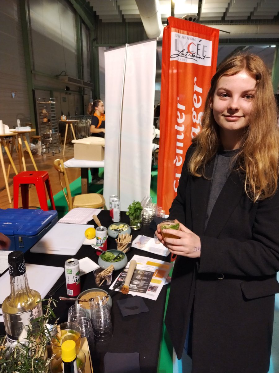 Lycée Lautréamont tweet media