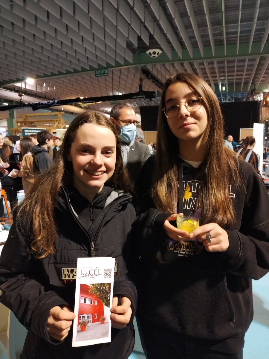 Lycée Lautréamont tweet media