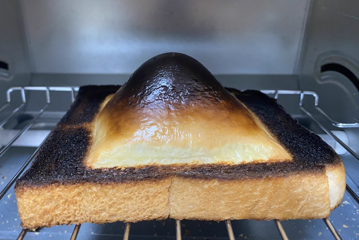 チーズを乗せたパンを焼いたら…2変量正規分布になった！