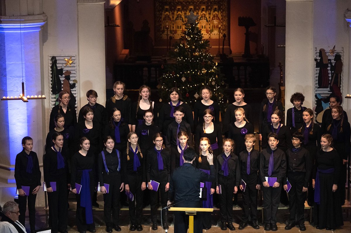 Farnham Town Council (@farnhamofficial) on Twitter photo .<a href="/FarnhamYouthChr/">Farnham Youth Choir</a> left the congregation at St Andrew’s Church in awe at the Civic Christmas Carol Service last week.
Read the full story here bit.ly/3VWPj25 .<a href="/FarnhamYouthChr/">Farnham Youth Choir</a> left the congregation at St Andrew’s Church in awe at the Civic Christmas Carol Service last week.
Read the full story here bit.ly/3VWPj25