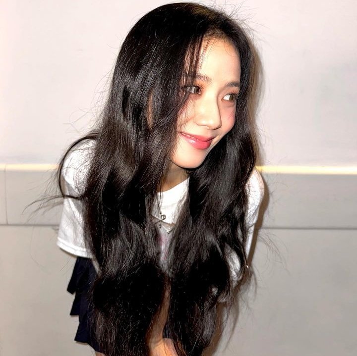 Dzień dobry!! 💙
Chciałabym wam życzyć miłego dnia i dużo uśmiechu!!
Pamiętajcie aby ładnie dbać o siebie i ubierać się ciepło w te chłodne dni!!