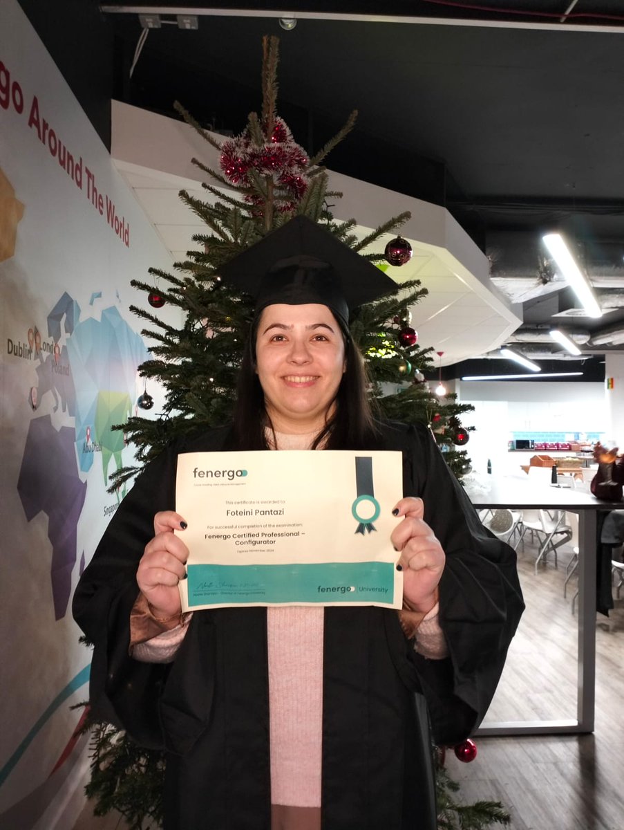 Fenergo's tweet image. First ever Graduation Day at Fenergo! This marks a milestone for our Knowledge Management and Training team, who have recently celebrated Fenergo&apos;s first ever Graduation Day - with gowns and caps!
#LifeAtFenergo #Career #Graduation