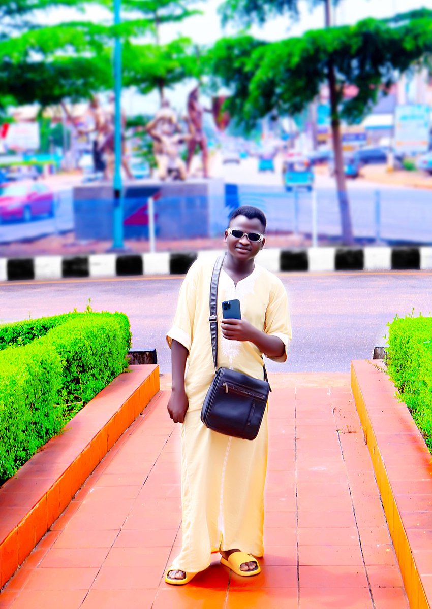 l2bees's tweet image. Unfortunately yesterday was my birthday but couldn’t have time to celebrate it but I wish myself long life and prosperity age with massive grace