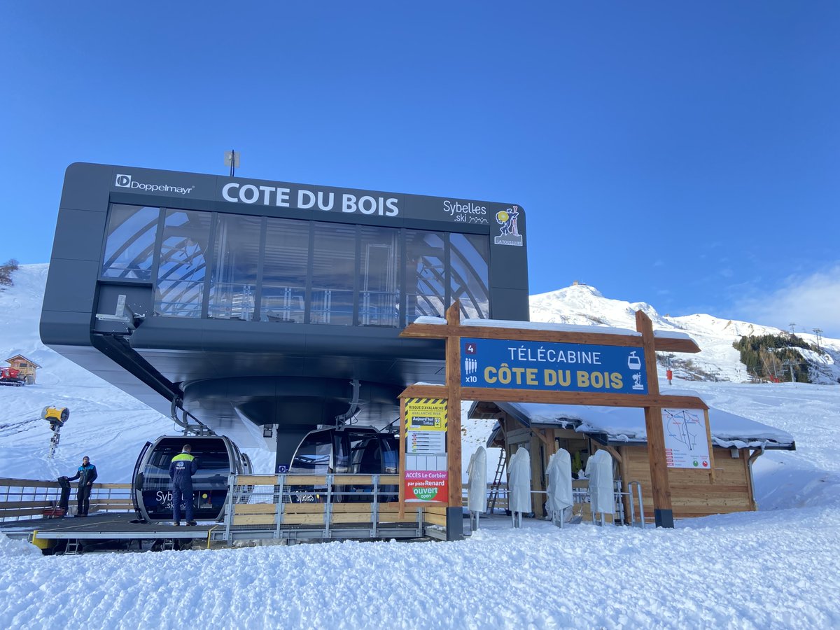 LesSybelles's tweet photo. Ce samedi, ouverture des Sybelles : bonne neige fraîche, new télécabine à La Toussuire, soleil 🌤️
Le 4e domaine skiable relié de France est prêt à accueillir les premiers vacanciers.
Idées de reportages ? Cliquez ici https://t.co/zZfc4dgLHN
@PLRP75 @ALTERNATIVEPR @LaToussuire https://t.co/MNM8a7zDdI