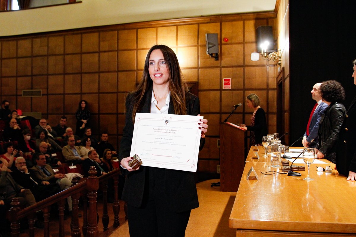 Parrinello Group (@groupparrinello) on Twitter photo Congratulations to <a href="/AnaBorregoSan/">Ana Borrego-Sánchez</a> for the award 'Doctoral Thesis Extraordinary Prize" from the University of Granada <a href="/CanalUGR/">Universidad Granada</a> for her thesis "Interaction of Praziquantel with micro and nanostructured inorganic excipients" 🏆
📄: canal.ugr.es/noticia/convoc…
<a href="/IITalk/">IIT</a> Congratulations to <a href="/AnaBorregoSan/">Ana Borrego-Sánchez</a> for the award 'Doctoral Thesis Extraordinary Prize" from the University of Granada <a href="/CanalUGR/">Universidad Granada</a> for her thesis "Interaction of Praziquantel with micro and nanostructured inorganic excipients" 🏆
📄: canal.ugr.es/noticia/convoc…
<a href="/IITalk/">IIT</a>