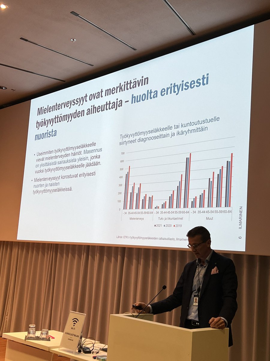 kristiinahalon1's tweet photo. Entä jos tulevaisuudessa #työ tulisi mielenterveyttä? Minkä pitäisi muuttua? Tätä pohdimme tänään @ilmarinen_tweet hackathonissa yhteistyössä asiakkaidemme ja yhteistyökumppaneidemme kanssa. #parempaatyöelämää https://t.co/katH82TDFQ