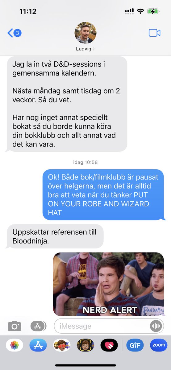 Det händer (faktiskt) att folk frågar mig hur man gör för att hålla ihop så länge som jag och <a href="/internuts/">Spooky Lindblom 👨🏻🔦👽</a> har gjort. Mitt svar: umgås så lite som möjligt och förolämpa varann. 😘