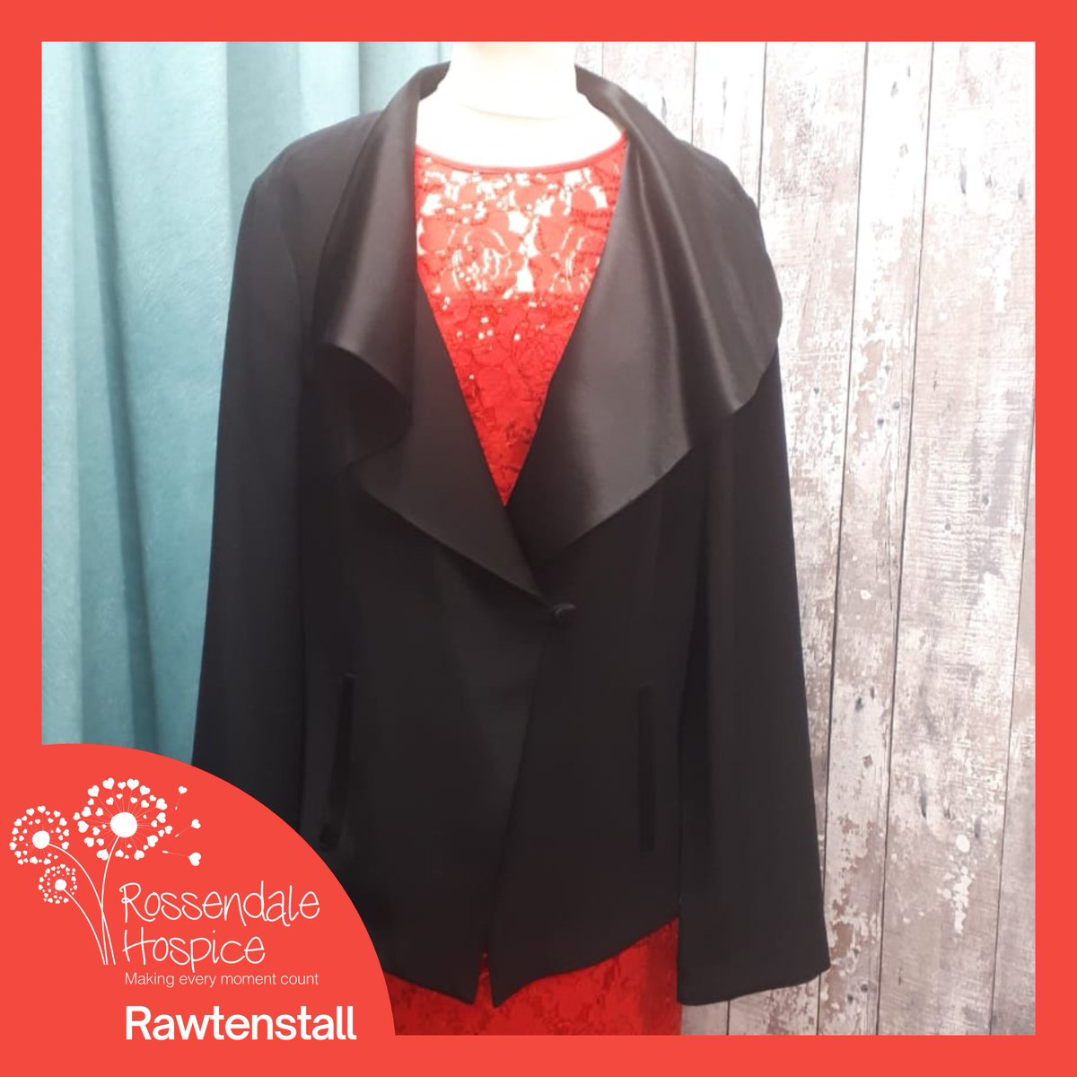 RossHospice's tweet image. Our #DonationOfTheWeek this week is perfect for party season.
This rather lovely Fenn Wright Manson satin crepe waterfall jacket is a great way to add warmth and glamour to any outfit.

Size 18 #BNWT - originally priced at £129.99, our price just £40

#charityshopfind