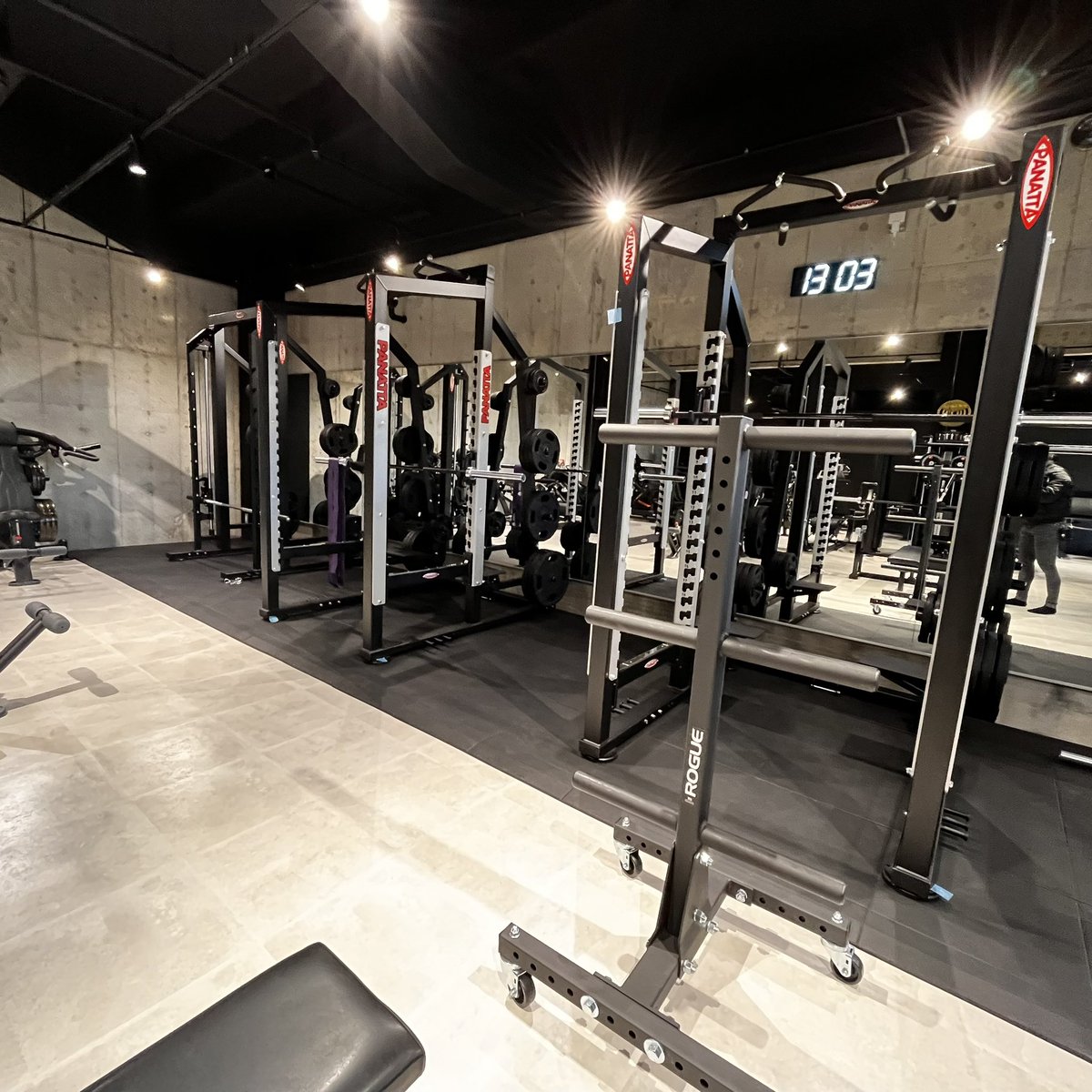 ALMA_FIT_'s tweet photo. 【ジム見学大歓迎】

トレーニングマシンの搬入が完了したのでジムの見学が可能になりました！

見学のお問い合わせはホームページのお問い合わせフォームまたは、DMをしていただければご対応させていただきます🙆‍♂️

皆様のご来店楽しみにお待ちしております☆ https://t.co/NllXLMXMcI