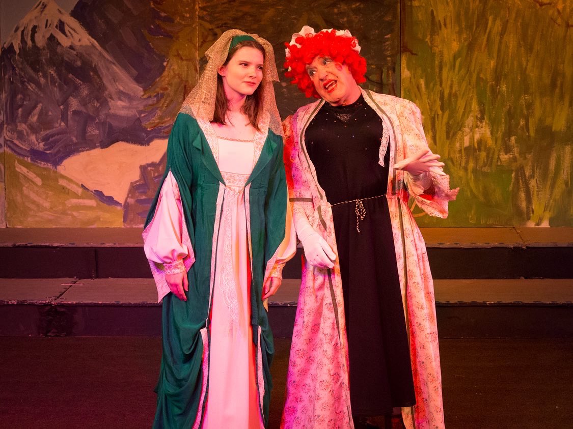 guildplayers's tweet photo. Tonight we will be performing The Dragon of Wantley! 

There are some tickets left  🎟️

Either book online or feel free to pop along and buy a ticket at the door. 

Tonight it is £6 per adult and £3 per child. Bargain! 

https://t.co/umUlv17pWN

📍 1 Bourne St, Wilmslow SK9 5HD https://t.co/QIvxPFGgHe