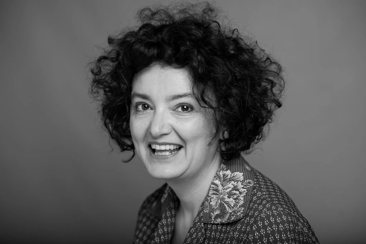 LuciaLibri's tweet photo. "ammirando il mistero, tutto particolare, degli scrittori che scrivono in una lingua diversa da quella di origine"
“I miei genitori – Tutto questo non ti appartiene” di @SashaHemon (#Crocetti) è un consiglio di @vergalletta
https://t.co/H45pke4naJ
@tosvetty @sek_nat @77deh https://t.co/lr5UCZhICJ