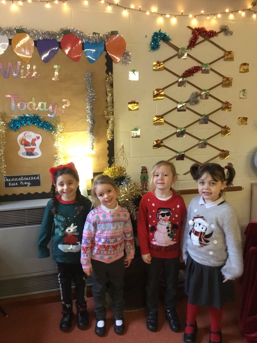 TJPrimary's tweet photo. Christmas jumper day! 🎄❄️☃️ #TJReception #TJChristmas https://t.co/FrR4bcBoe5