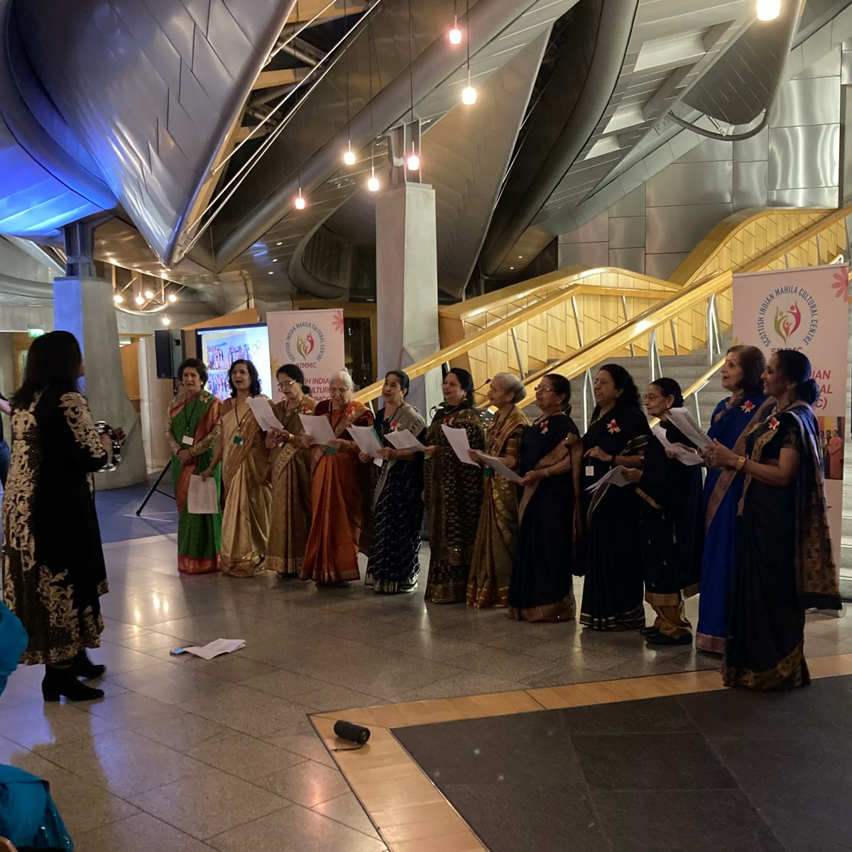 kaukabstewart's tweet photo. Thanks @PamGosalMSP for hosting the #Mahila celebration in Holyrood yesterday. What a wonderful display of colour, light, music and dance. I look forward to visiting the Scottish Indian Mahila Cultural Centre #SIMCC in the New Year to offer my support. ๐ https://t.co/1i6fUJldxt https://t.co/37pLqR3T46