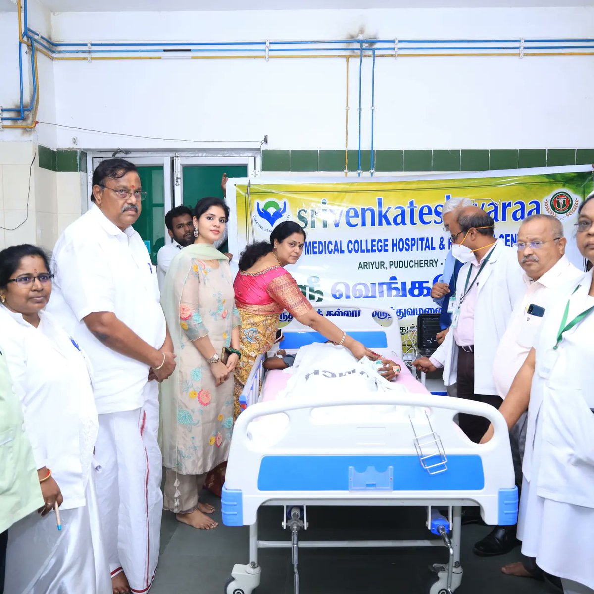 svmch_rc's tweet photo. Distribution of Gold Coin for NewBorn Baby @ Sri Venkateshwaraa Medical College Hospital and Research Centre, Puducherry By The Management. 

#SVMCHRC #MedicalCollege #Puducherry #Pondicherry https://t.co/3k4ao0GSlr