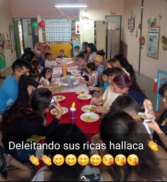 simoncito45's tweet photo. Feliz navidad https://t.co/FRCRkQbyIw