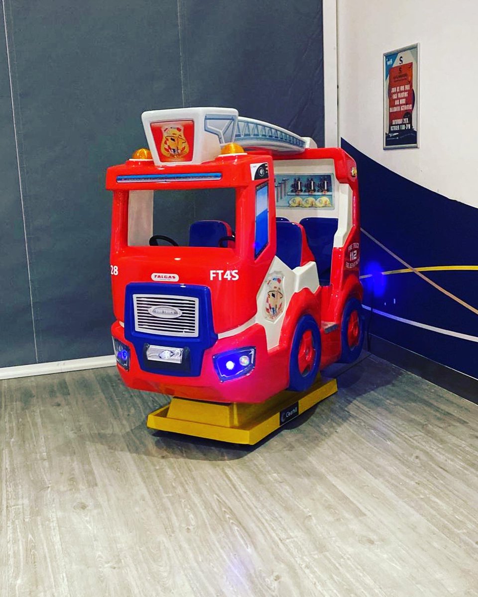 Shop_Sailmakers's tweet photo. Thanks to @clearhillgroup for the delivery of our new rides and Chupa Chups grabber.
These are located near the toilets so make sure you don’t miss them when you’re in the centre.
#newrides #sailmakers #ipswich #childrenfun #chupachups #peppapig https://t.co/yUlQlHcNzG