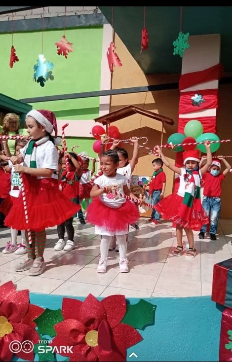 simoncito45's tweet photo. Feliz Navidad https://t.co/m1dqwUGzZl