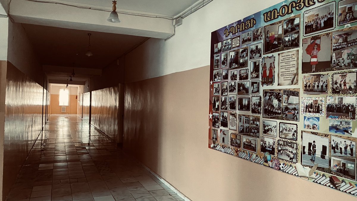 edmarukyan's tweet photo. Our alarm about the humanitarian crisis in Nagorno-Karabakh is not exaggerated at all. The crisis is deepening and AZ continues to shut off the gas and keep the only humanitarian road blocked, endangering the lives of 120k people, including 30k children. Action needed @SecBlinken https://t.co/N8mBJ9xLJy
