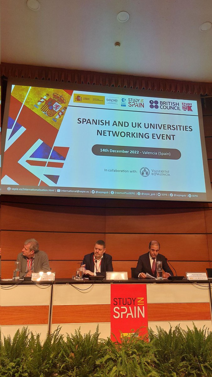Productiva jornada de trabajo conjunto para garantizar la continuación de la cooperación entre instituciones britanicas y españolas en el ámbito de la educación superior. 

Gracias al <a href="/sepiegob/">SEPIE</a> y al <a href="/esBritish/">British Council</a> 

#highereducation 
#Internacionalisation
#networking
#EUUK