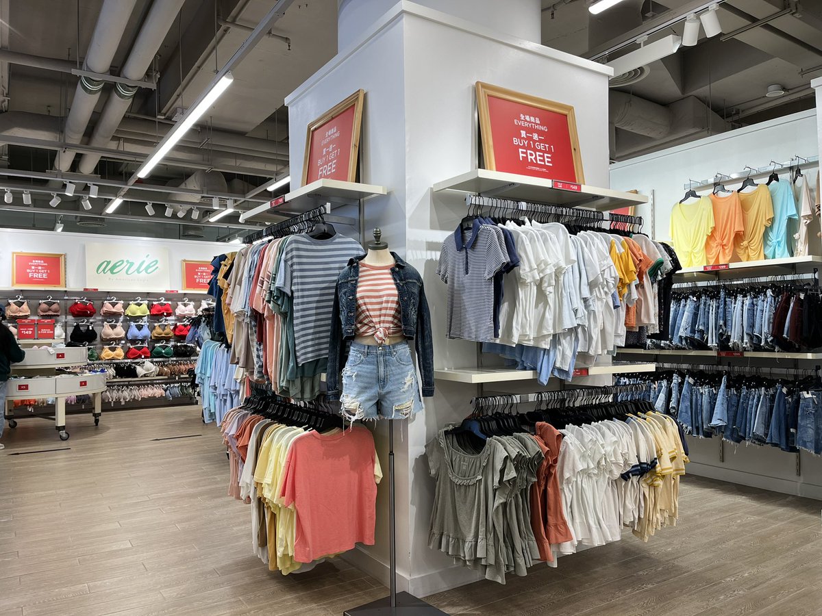 American Eagle’s outlet store must be desperate for stock clearance if everything is BOGO