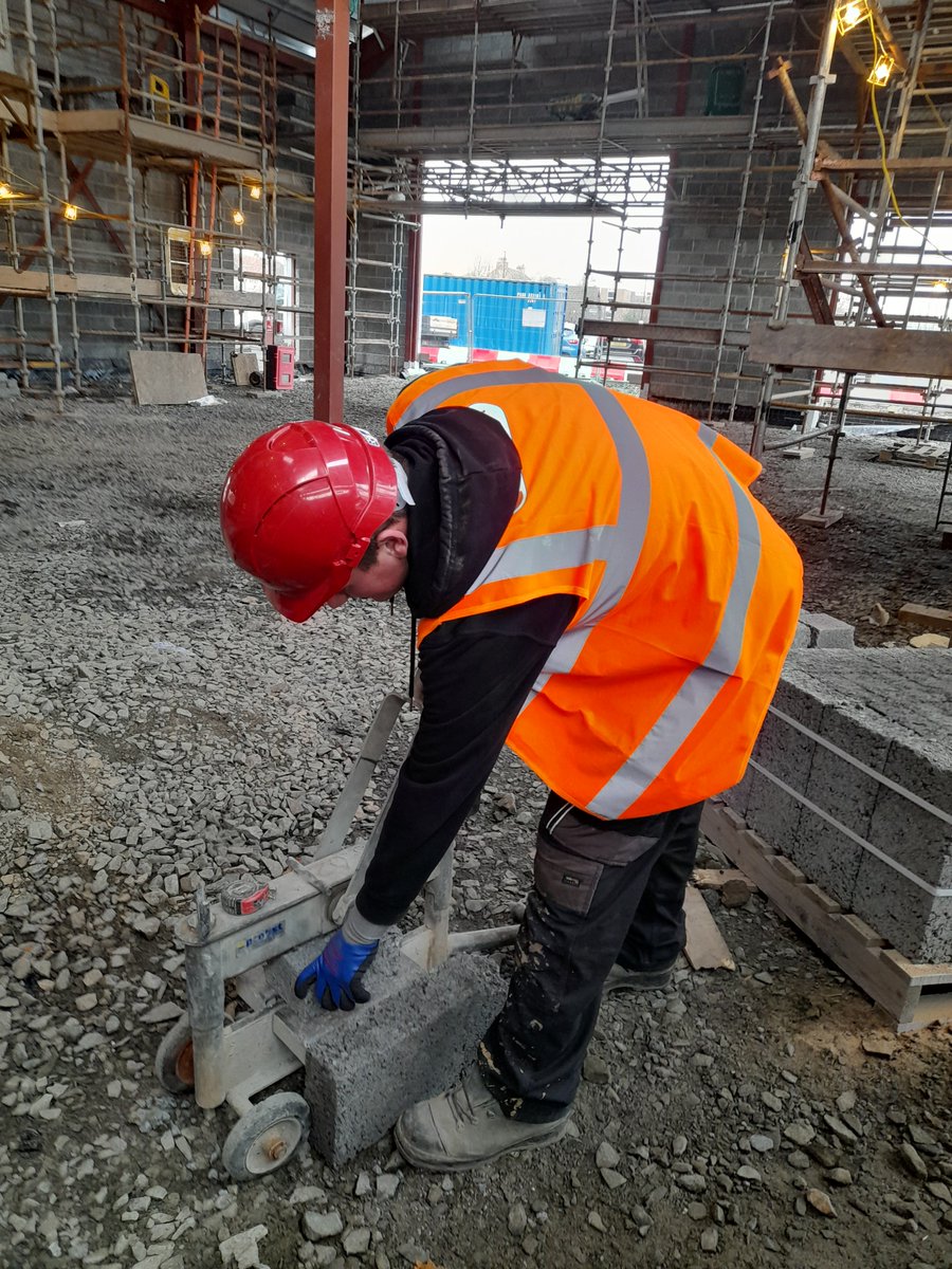 ashleighscot's tweet photo. Pre-Apprentice Bricklaying student George from @AyrshireColl completed a successful #WorkExperience placement last week at our 'Future Skills Hub' development, Kilwinning Campus🦺🧱⛏👏

#bricklaying #student #preapprentice #future #constructionworker #partnerships #college https://t.co/YqxXDJaWuy