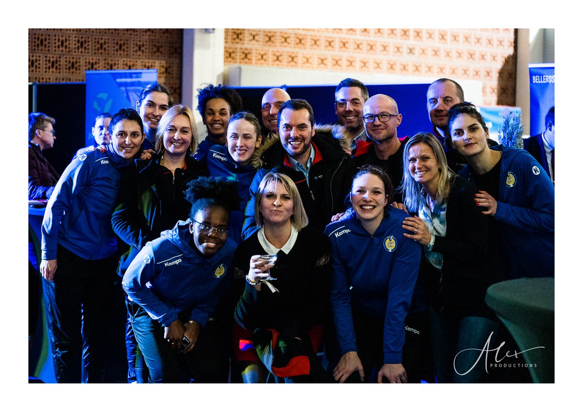 SaintAmandHand's tweet photo. 🏆SAHPH-BBH
Retour en images sur la soirée après la victoire contre @BBH_Officiel. 🤩
Un grand merci à notre parrain du match Laminés Marchands Européens, au Lycée de la Providence à Orchies et Tracy pour le show ! 
📅Prochain rdv à domicile, le 4 janvier contre @ogcnicehb. https://t.co/QWorCsvBzE