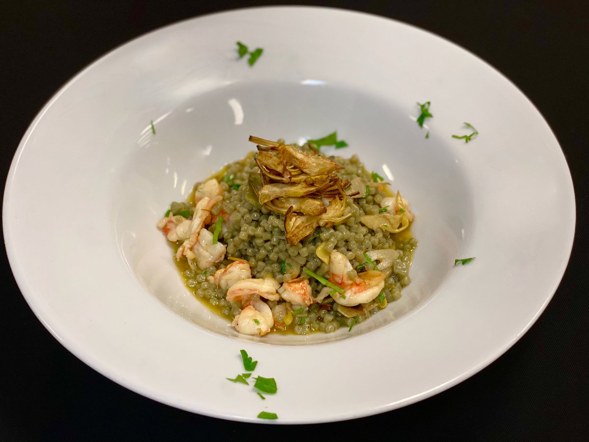Warm up with our delicious Sardinian Spirulina Fregola sautéed with Prawns and Sardinian Artichokes #OLIVOMARE #healthonaplate 🙌🏼🦐🌿 
📍10 Lower Belgrave St
☎️020 7730 9022 for reservations or book via our website