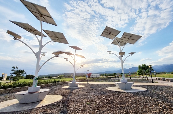 📢 Bosque Solar en el Parque del Bicentenario

🌐 ➡ bit.ly/3BA06qV