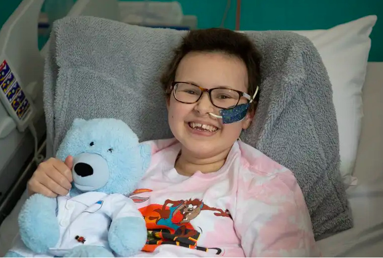 LMPositif's tweet photo. ❤ Alyssa est atteinte d'une leucémie que les médecins avaient annoncé comme étant incurable ! Mais grâce à un nouveau traitement révolutionnaire à base de cellules immunitaires génétiquement modifiées pour attaquer le cancer, elle est aujourd'hui en rémission ! 👏 https://t.co/cExPmLVkTh