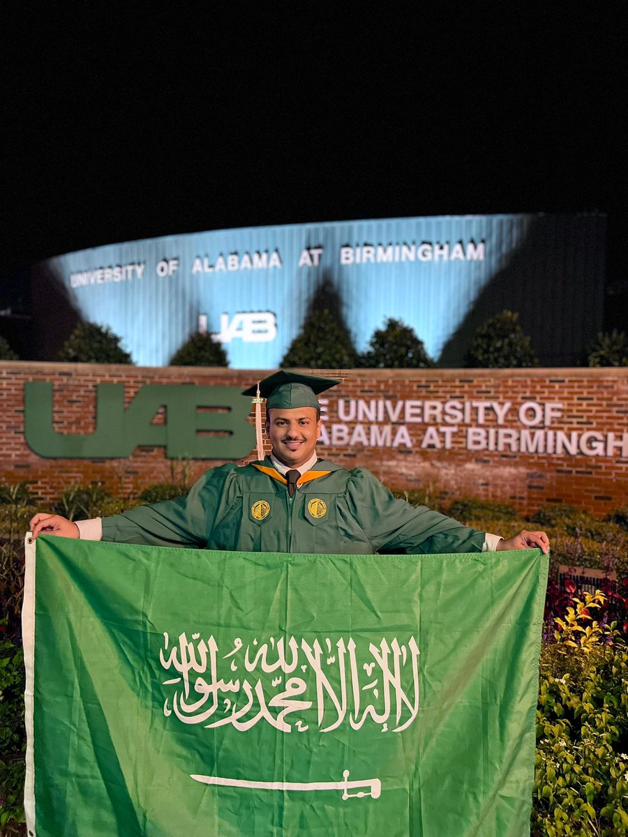 HamoudAlajel's tweet photo. بفضل الله تعالى تم حصولي على درجة الماجستير في الصحة العامة:السلوك الصحي من جامعة ولاية ألاباما-بيرمنغهام @UABNews
الشكر لله ثم لجامعتنا العريقة @_KSU وكليتنا @KSU_CAMS على الدعم المتواصل خلال هذه المرحلة العلمية؛ وجزيل الشكر لوطني الغالي وعائلتي وأصدقائي ولكل من له فضل بعد الله. https://t.co/kkQlTrxi2N