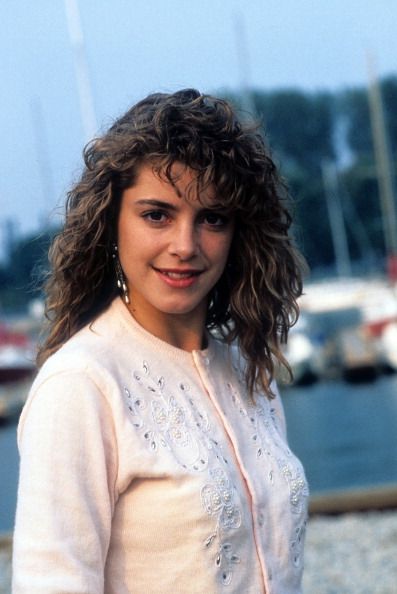 Happy Birthday American actress Cynthia Gibb, now 59 years old. Below, Cynthia in the 80\s. 