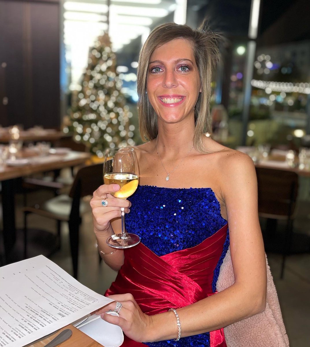 haleyhardin21's tweet photo. Birthday Season!! 🥳💃🏼🥂💕🥰 #birthdaygirl https://t.co/mo8F3p0Lmm
