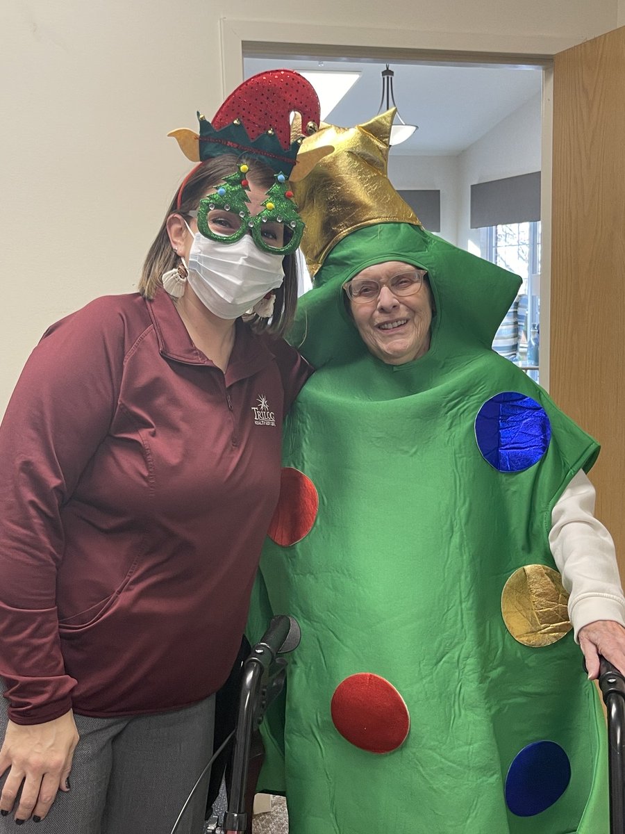 StCharlesHC's tweet photo. “I just like to smile. Smiling’s my favorite!”
~ Buddy the Elf
This cute Christmas tree (we like to call her Patricia!) sure brought the smiles to our campus! 🎄 😁
#seniorliving #happylittletree https://t.co/5AFKKC9Byk