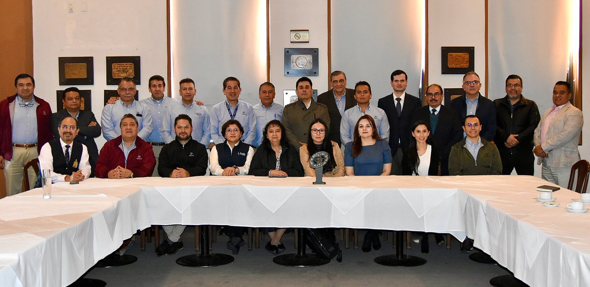 Cemefi_RSE's tweet photo. Personal de #CampusESR de #Cemefi, asistió al informe de cierre 2022 de la empresa Power System Service #PSservice, empresa dedicada a ofrecer soluciones integrales para centros de datos y sistemas de misión crítica en México. 🧵 https://t.co/NyNmZ2hCMP