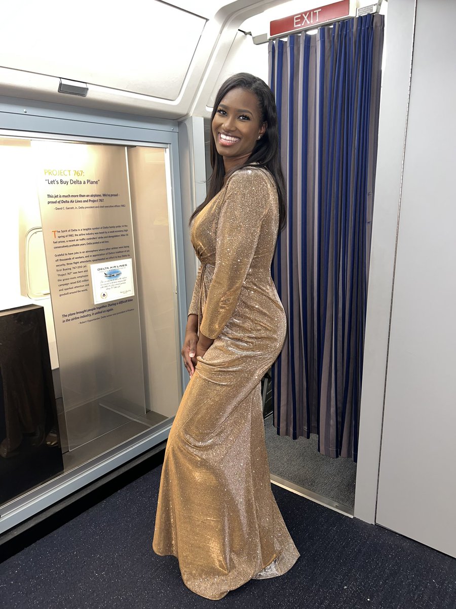 "ᴡʜᴇɴ ᴇᴠᴇʀʏᴛʜɪɴɢ ꜱᴇᴇᴍꜱ ᴛᴏ ʙᴇ ɢᴏɪɴɢ ᴀɢᴀɪɴꜱᴛ ʏᴏᴜ, ʀᴇᴍᴇᴍʙᴇʀ ᴛʜᴀᴛ ᴛʜᴇ ᴀɪʀᴘʟᴀɴᴇ ᴛᴀᴋᴇꜱ ᴏꜰꜰ ᴀɢᴀɪɴꜱᴛ ᴛʜᴇ ᴡɪɴᴅ, ɴᴏᴛ ᴡɪᴛʜ ɪᴛ." ʜᴇɴʀʏ ꜰᴏʀᴅ
#WednesdayWisdom 
#PowerofAccess
#Philanthropy 
#Community 
#LegacyBuilding 
#TheShineFirm