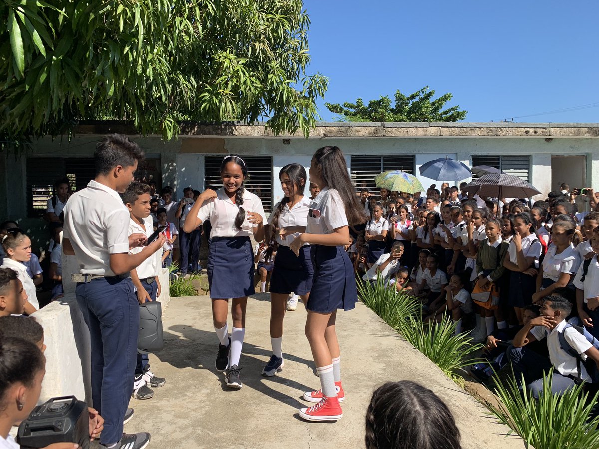 SBRPA1's tweet photo. Actividad cultural en saludos a las elecciones pioneriles. @CubaMined @dpestgo @dmeguama https://t.co/53QpYNnKoA