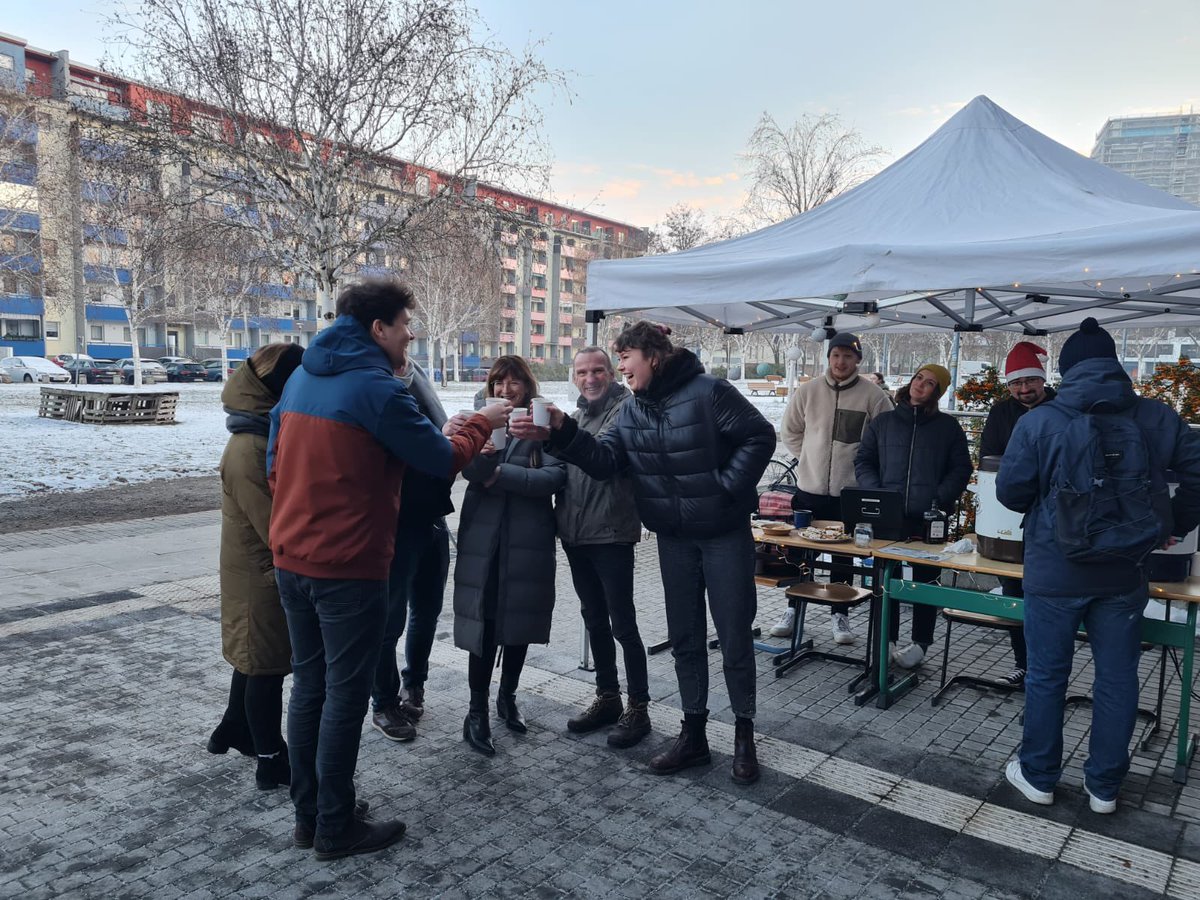 Die Sowifachschaft hat heute einen Stand vor dem G40 der Otto-von-Guericke-Universität Magdeburg aufgebaut. Und wir waren dabei…#Soziologie #Fachschaft #Magdeburg