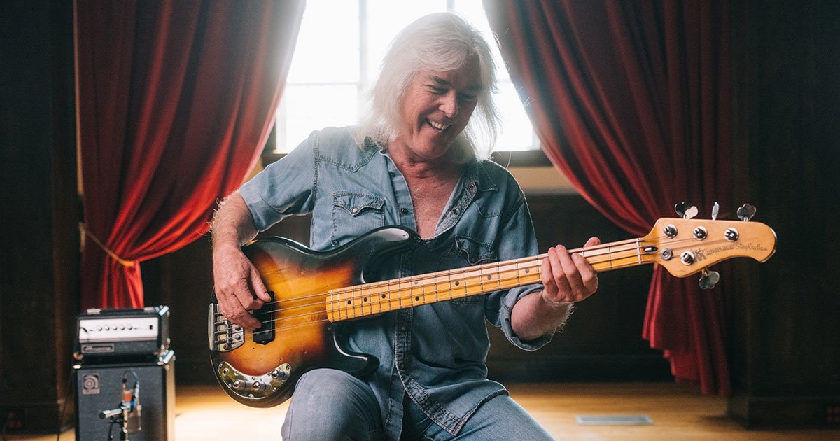 Leyenda viviente del rock and roll. Happy birthday Mr. Cliff Williams  