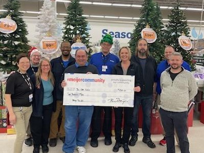 Keeping our doors OPEN is crucial, especially this time of year, when 'Staying Behind With Those Left Behind'. 

Thank you to Gail (3rd from left), Carolyn (7th from left) and everyone at the Hilliard 
@Meijer for their $5000 donation and continued support.
#MeijerCommunity